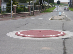 miniostrvek pro kruhov objezd 300x300x3-12cm erven 1 - pohled 1 - www.idealmarket.cz