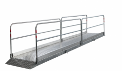 bezpe�nostn� m�stek ocelovo hlin�kov�, ���ka 1,3m, d�lka 5m