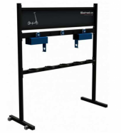 mobiln� stojan na sk�try s  panelem a mo�nost� nab�jen� 7