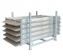 stohovac� paleta na d�ev�n� i hlin�kov� m�stky a l�vky - pohled 3 - www.idealmarket.cz